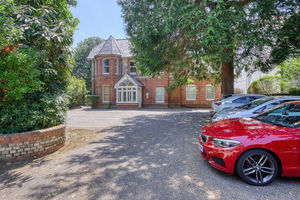 Front External- click for photo gallery